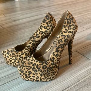 Rok Bella Leopard 6.5 inch platform heels size 10